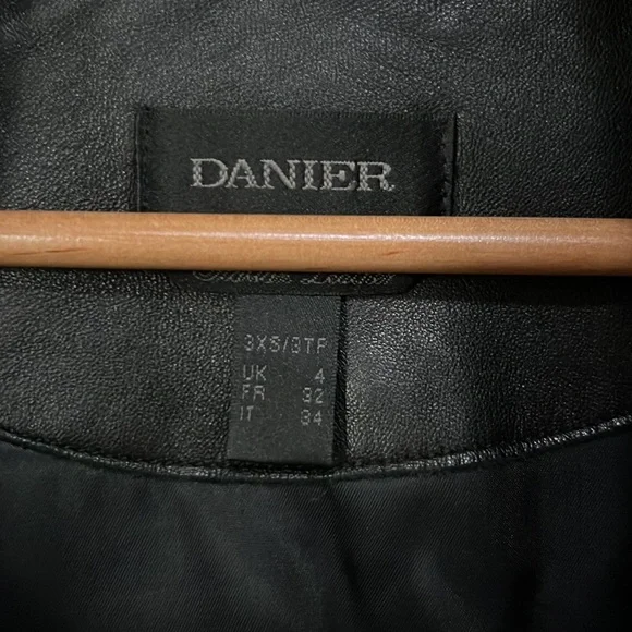 DANIER Wool and Leather Coat - Picture 4 of 6